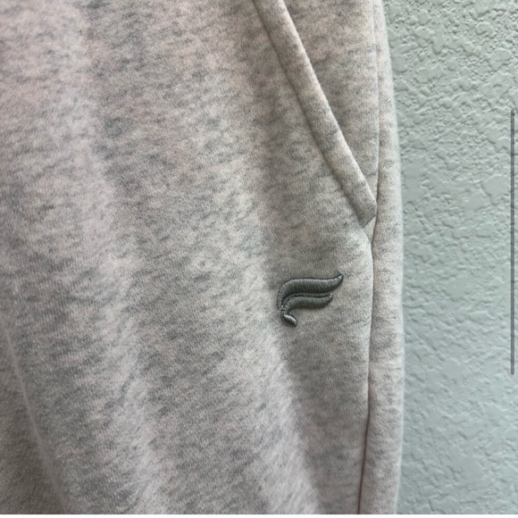 Fabletics women’s sweatpants plus size 4x gray pink drawstring - Picture 3 of 5